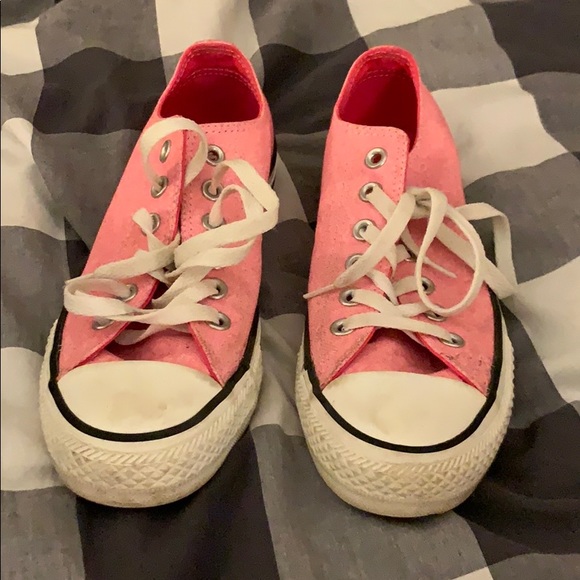 Womens size 7 pink converse - Picture 1 of 5